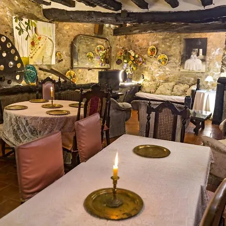 Casa Notari Congost De Montrebei Kır Evi *