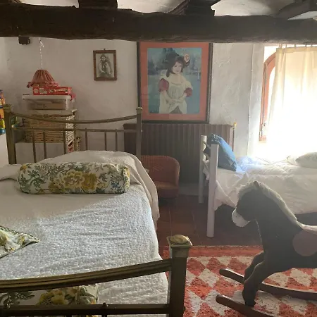 Casa Notari Congost De Montrebei Kır Evi Tolva