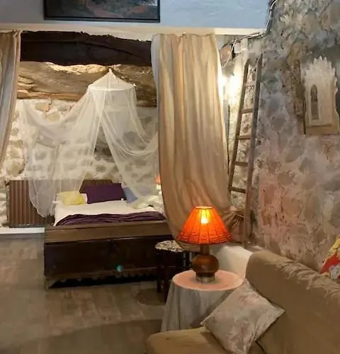 Casa Notari Congost De Montrebei Lantställe *